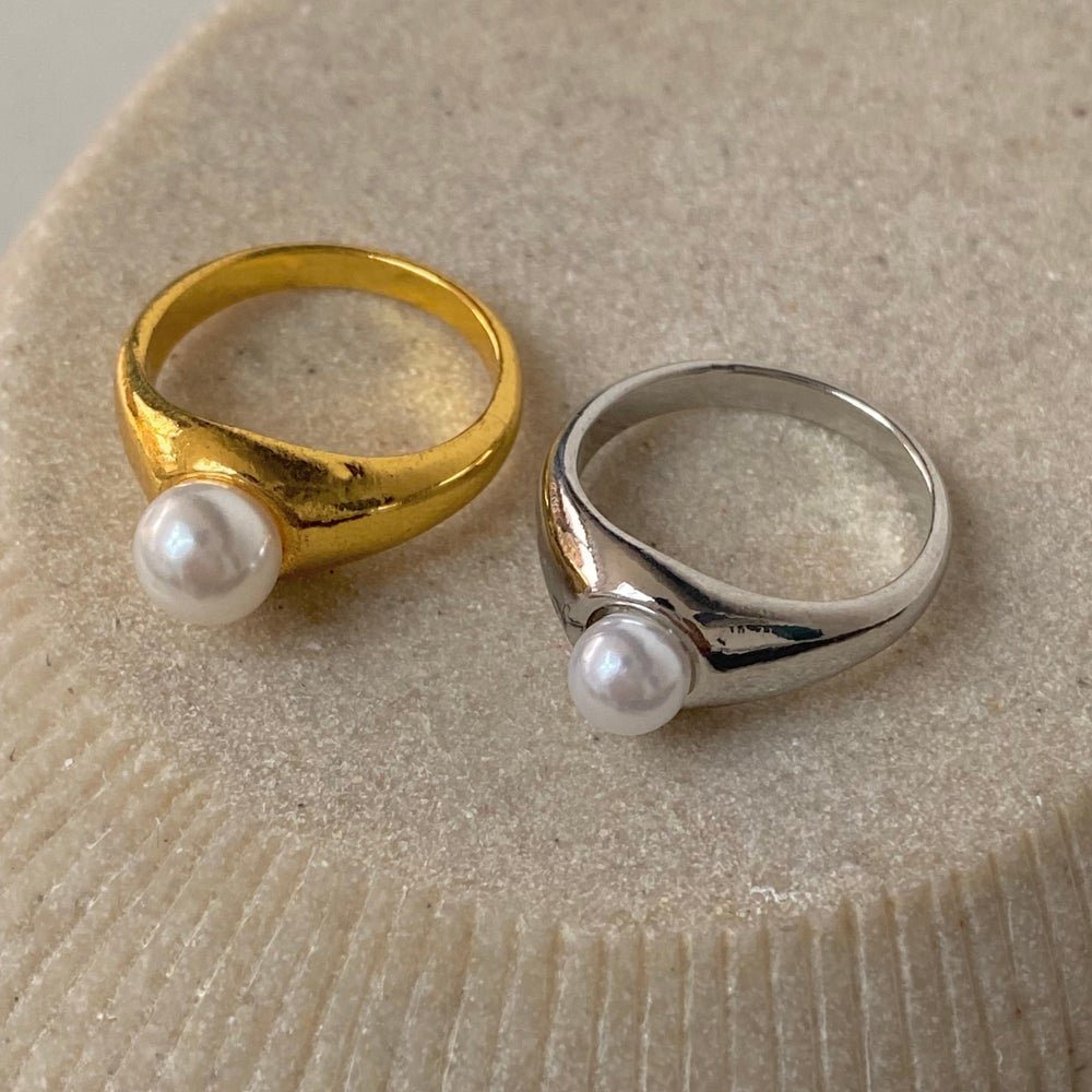 single pearl ring